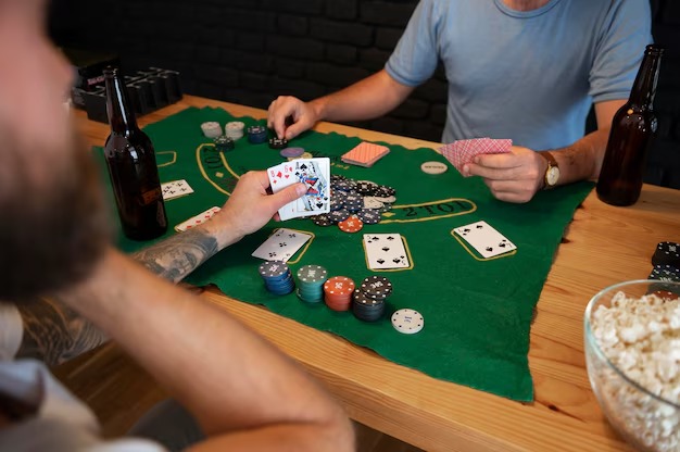 apletoto mobile app interface showing live dealer and sportsbook sections